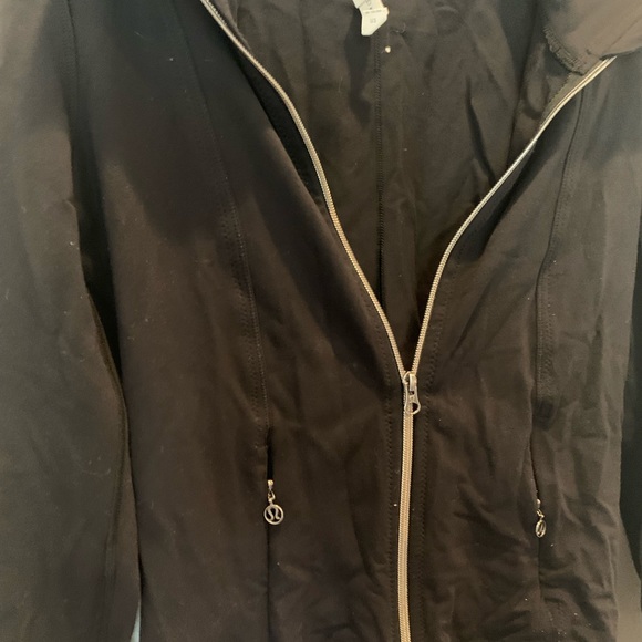 lululemon Jacket - Picture 2 of 4